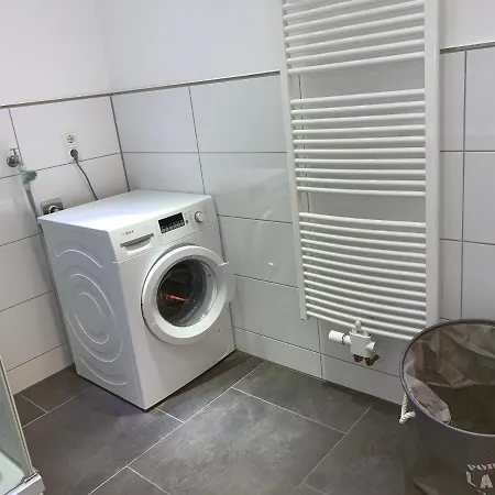 Outlet City Eleonora, Familie Abruscato Metzingen (Tubingen)